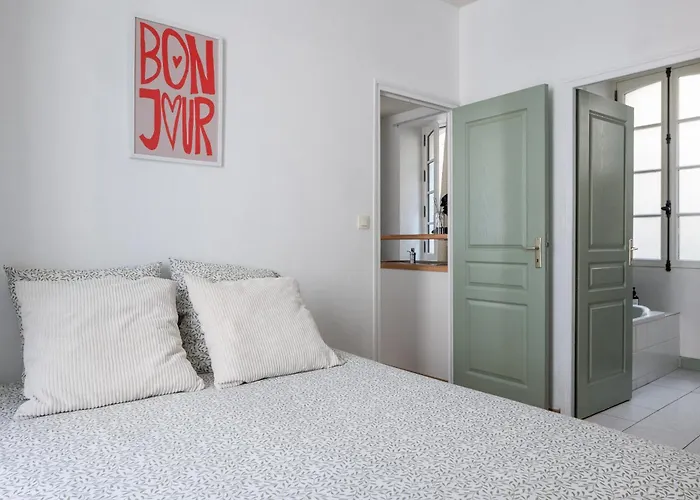 La Dolce Notte - Calme & Central, A Pied